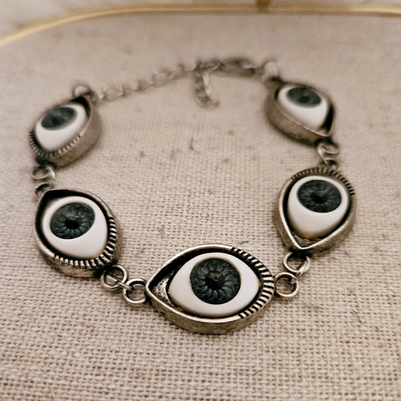 Eye Bracelet 👁 Unique 👁 - Picture 1 of 6